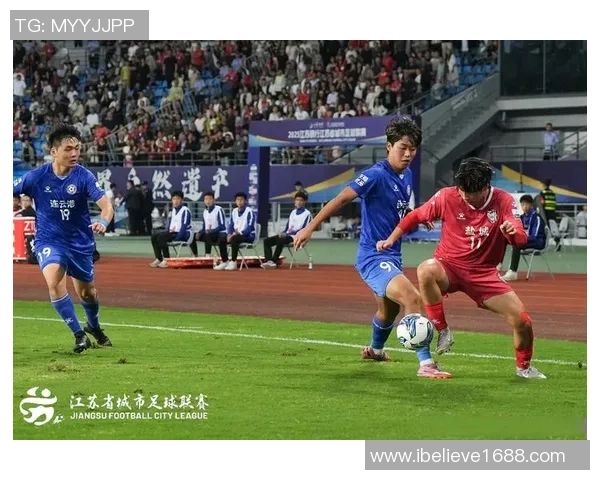 足球塔尖的荣耀与挑战探寻顶级联赛背后的故事与激情 足球塔尖的荣耀与挑战探寻顶级联赛背后的故事与激情